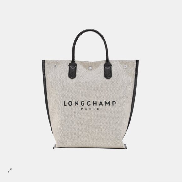 New LongChamp Essential M Tote bag Ecru Canvas - Picture 2 of 12